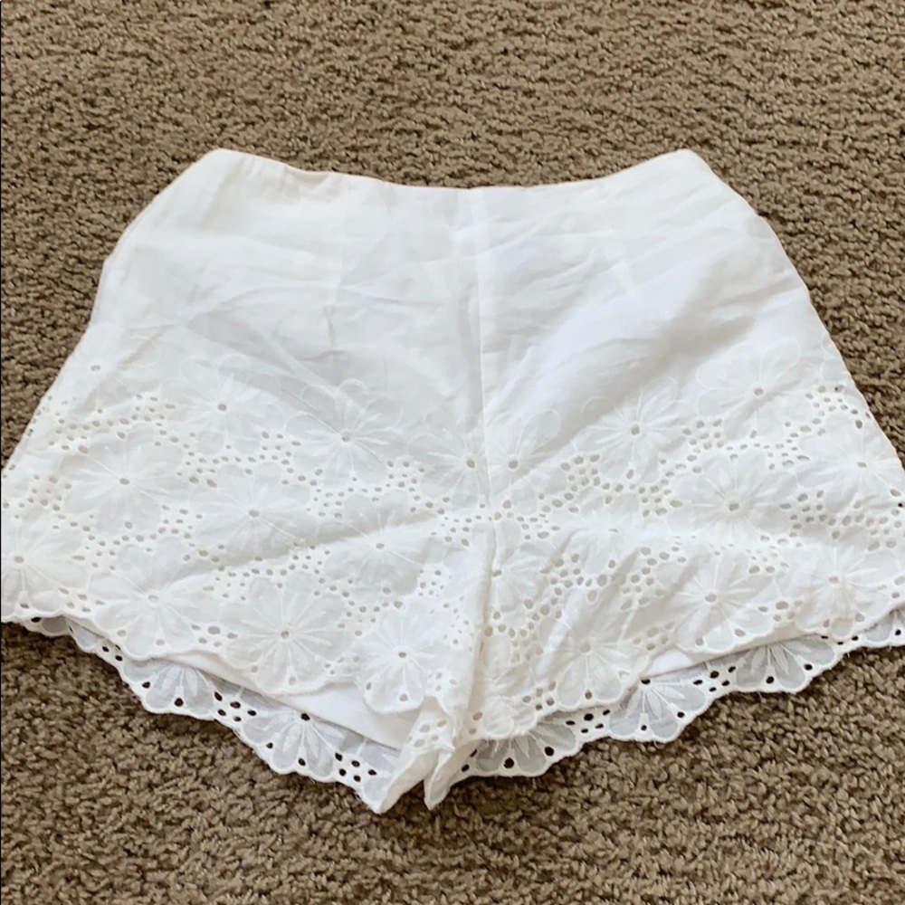 White lace high waist shorts